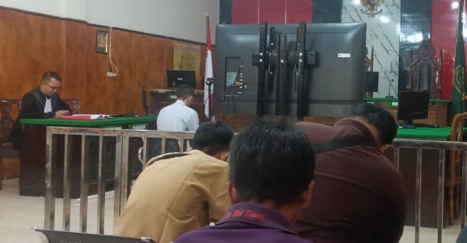 Sampaikan Pledoi, Fikriansyah Penghina Kades di Lahat Mengaku Belum Berdamai Fikriansyah terdakwa penghina kades di Lahat sampaikan pledoi. Foto Istimewa.