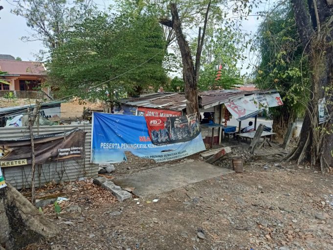 Disebut Merusak Pemandangan, Warga Pinta Bongkar Bak Penampungan Sampah Bak penampungan sampah di Perumnas, RW 04 Kelurahan Bandar Jaya. Foto Istimewa.