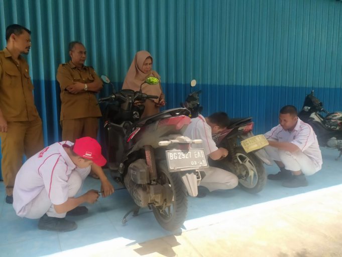 SMKN 1 Lahat Buka Servis Motor Dibawah Harga Normal