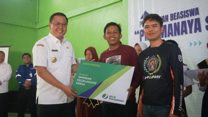 Bersama PT Priamanaya, Pengurus PWI Lahat Kini Terlindungi Dalam Bekerja