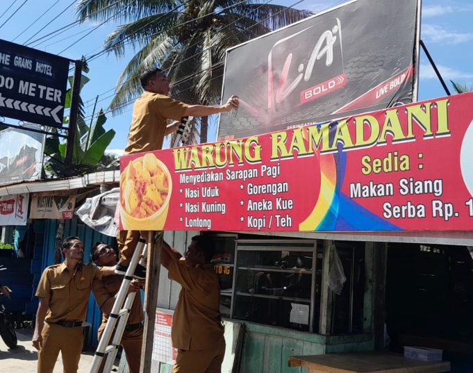 Bapenda Lahat Lepas Reklame Ilegal Belum Bayar Pajak di Kota, Mayoritas Perusahaan Rokok