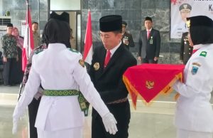 Imam Pasli Kukuhkan 36 Paskibraka Lahat 2024