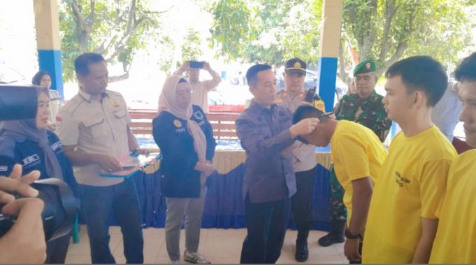 28 Anak Petani Sawit di Lahat Terima Beasiswa