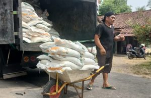 32.536 KPM di Lahat Tak Lagi Ambil Bantuan Pangan CBP di Kantor Pos