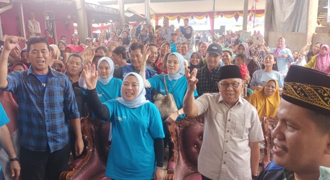 Ratusan Warga Desa Tanjung Aur Bersorak Riang Didatangi Lidyawati-Haryanto, Siap Menangkan 80 Persen Suara