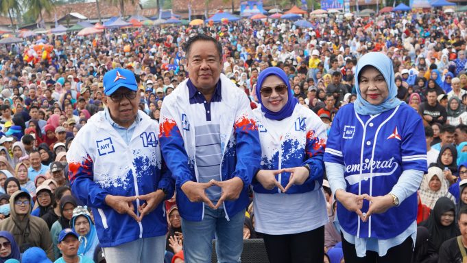 Ribuan Warga Restu Cik Ujang Maju Di Sumsel Lahat Dilanjutkan Lidyawati-Haryanto
