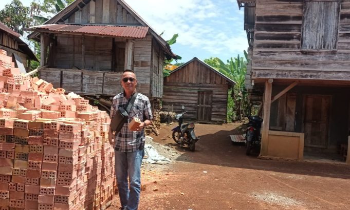Ribuan Warga Tak Lagi Tidur Kedinginan, Warga Gumay Ulu Ingin Berlian Teruskan Bedah Rumah
