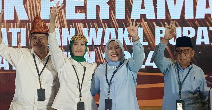 Mesranya Paslon 03-02 Saat Debat di Pilkada Lahat