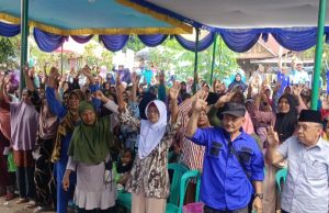 Warga Makartitama Bupati Lahat Wedok Sik