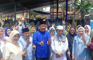 Ustadz Das’ad Latif dan Ribuan Warga Merapi Area Doakan Pasangan Lidyawati-Haryanto