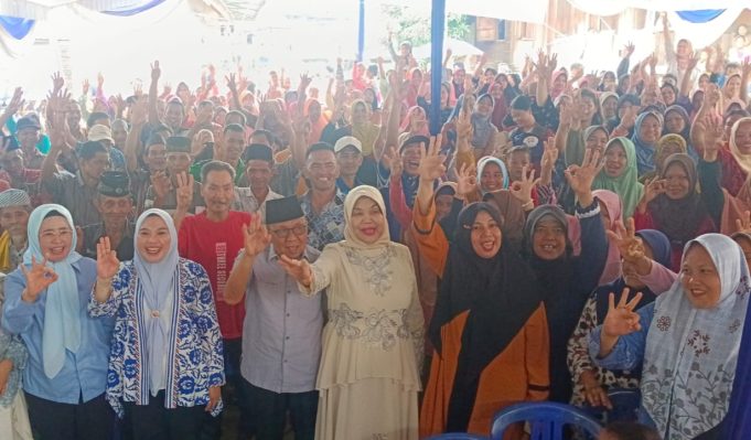 Kampanye Terakhir, Lidyawati-Haryanto Berdialogis dengan Warga Desa Senabing