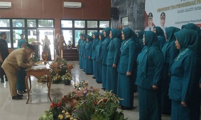 Lantik Pengurus TP PKK Kabupaten, Bursah: Mereka Mitra Pemerintah