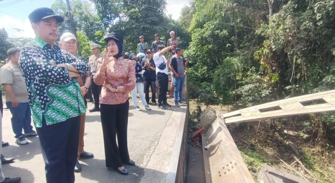 Pemprov Sumsel Ditantang Bupati Lahat Hentikan Sementara Angkutan Batubara