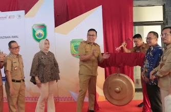 Jalur Tol Perizinan Dibentang, Birokrasi Dipangkas Habis oleh Laksan-Sapa 2025
