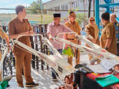 Bupati Lahat Bagikan 15 Hand Traktor, Petani Didorong Genjot Produksi