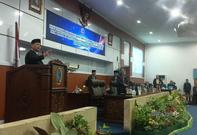 Bupati vs Pansus I DPRD Adu Pandangan, Waktu Pengerjaan Infrastruktur Disorot