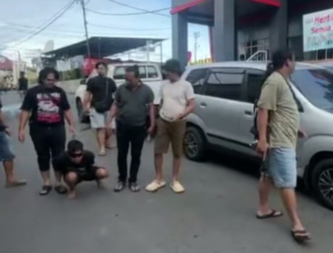 Demi Judi Slot, Anak Penggal Kepala Ibu Kandung, Dibakar lalu Dimutilasi