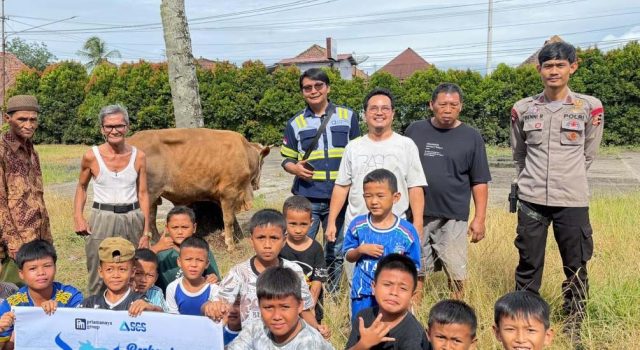 Priamanaya Group Salurkan 42 Sapi Kurban, Warga 32 Desa di Sumsel Rasakan Berkah Idul Adha