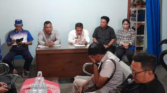 Ketua Koni Lahat bersama pengurus, gelar press release. Foto Istimewa.