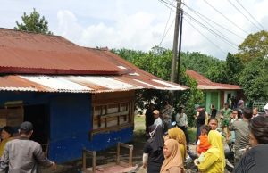 Puluhan Warga di Kikim Barat, Bongkar Paksa Belasan Kafe Asmara