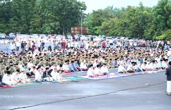 Ribuan Warga Padati Eks MTQ Lahat, Bursah-Zarnubi Ajak Masyarakat Bersatu Bangun Lahat Lebih Maju